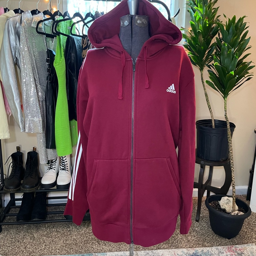⚡️⚡️⚡️Adidas jacket LIKE NEW FLASH SALE⚡️⚡️⚡️